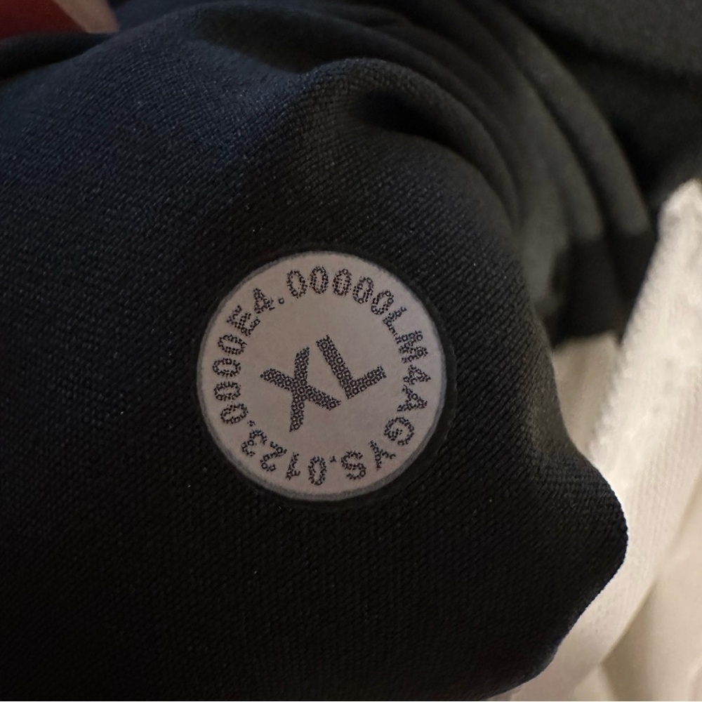 NWOT Lululemon Down for It All Hoodie - Picture 10 of 11